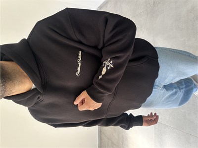 Siyah Renk Pantch Ve Baskı Detaylı Kapüşonlu Sweatshirt