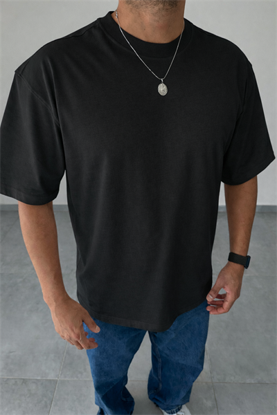 Siyah Renk Oversize Kesim Basic T-Shirt