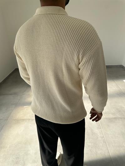 Ekru Renk Düğmeli Polo Yaka Oversize Örme Kazak