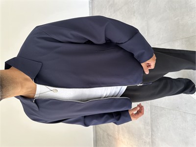 Lacivert Renk Boxy Fit Kol Düğmeli Ceket