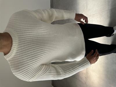 Ekru Renk Bisiklet Yaka Oversize Örme Kazak