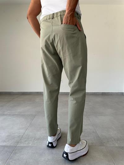 Haki Renk Ön Kısmı Pile Detaylı Boyfriend Kesim Keten Pantolon