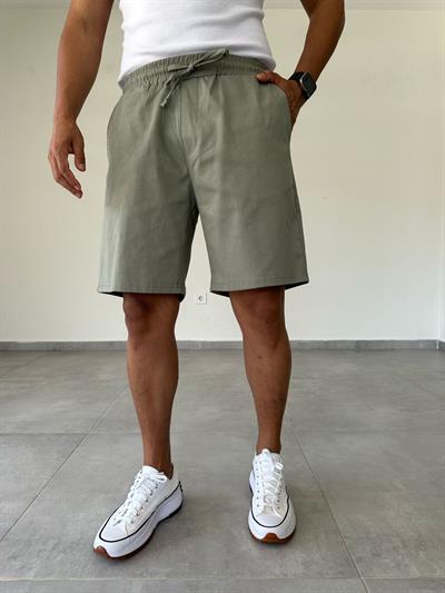 Haki Yeşil Renk Gabardin Kumaş Rahat Kesim Basic Şort
