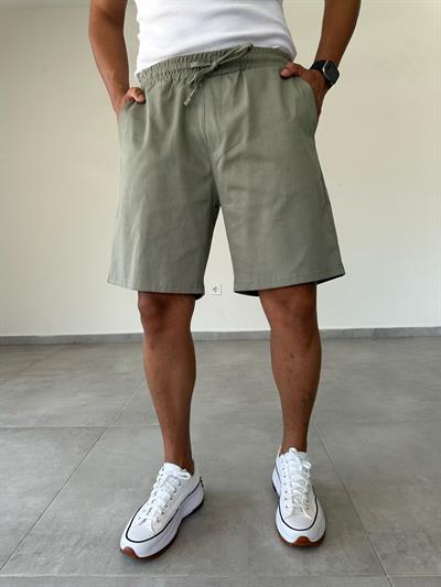 Haki Yeşil Renk Gabardin Kumaş Rahat Kesim Basic Şort