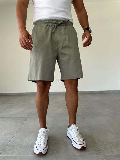 Haki Yeşil Renk Gabardin Kumaş Rahat Kesim Basic Şort