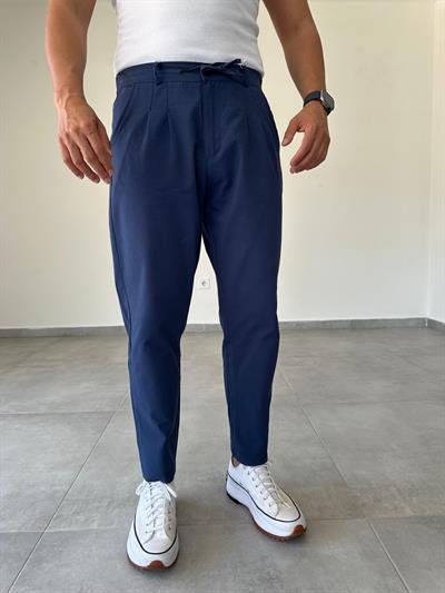 Lacivert Renk Ön Kısmı Pile Detaylı Boyfriend Kesim Keten Pantolon