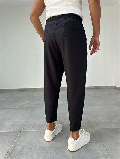 Siyah İtalyan Kesim Jogger Pantolon