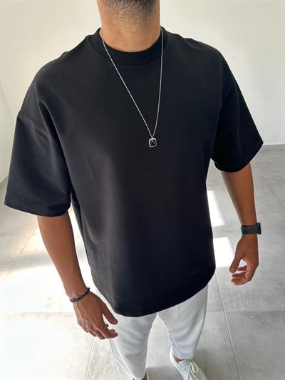 Siyah Renk Bisiklet Yaka Oversize T-Shirt