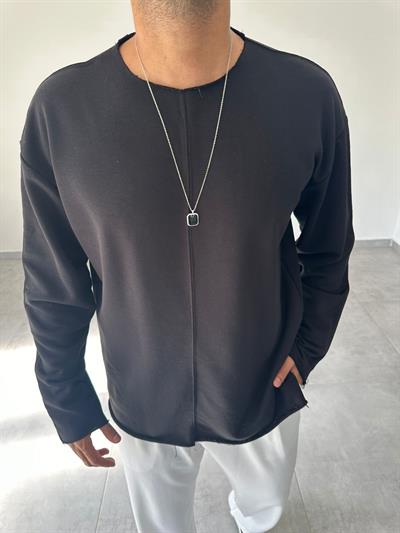 Siyah Renk Kesik Yaka Ve Dikiş Detaylı Oversize Kesim Sweatshirt