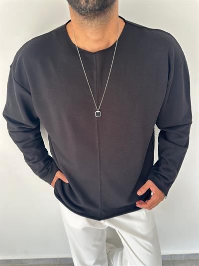 Siyah Renk Kesik Yaka Ve Dikiş Detaylı Oversize Kesim Sweatshirt