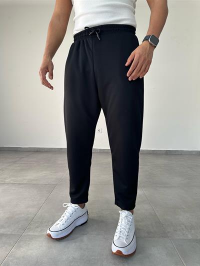 Siyah Renk Salaş Kesim Jogger