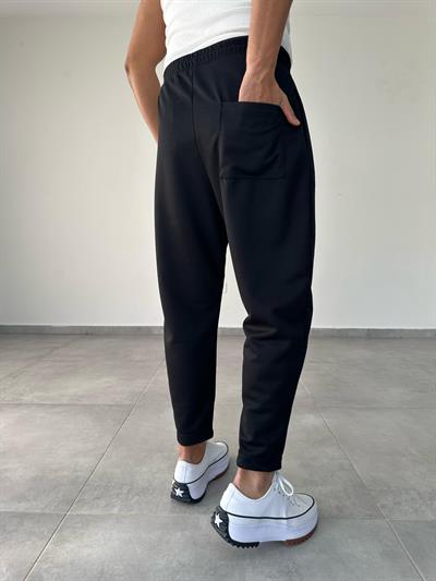 Siyah Renk Salaş Kesim Jogger