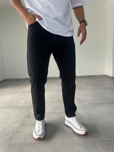 Siyah Yıkama Ve Eskitmeli Boyfriend Jean