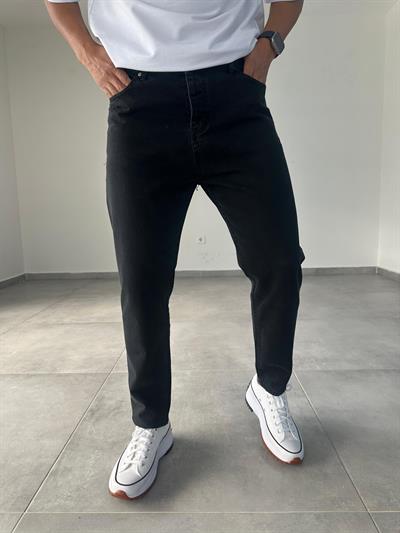 Siyah Yıkama Ve Eskitmeli Boyfriend Jean
