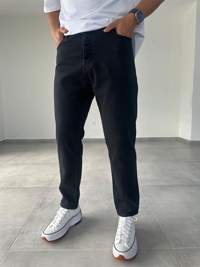 Siyah Yıkama Ve Eskitmeli Boyfriend Jean
