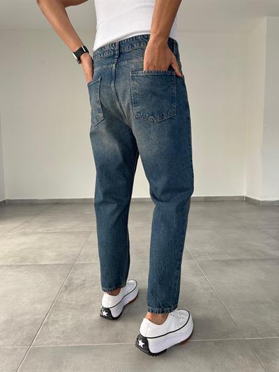 Taşlamalı Yırtık Detaylı Boyfriend Jean