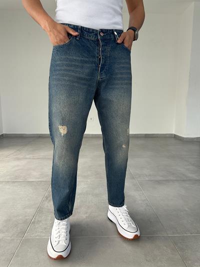 Taşlamalı Yırtık Detaylı Boyfriend Jean