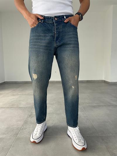 Taşlamalı Yırtık Detaylı Boyfriend Jean
