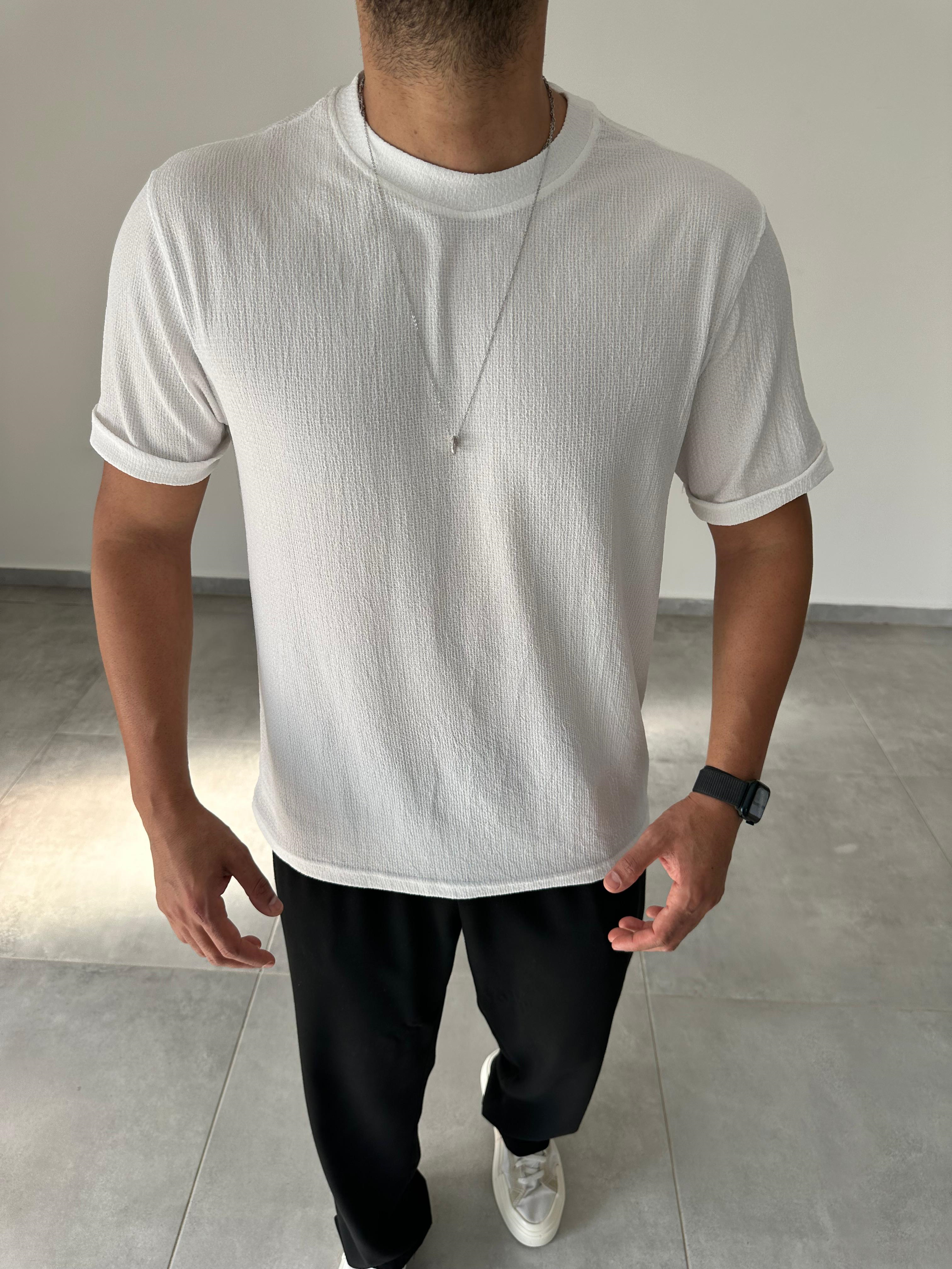 Beyaz Renk  Rahat Kesim Basic Örme T-Shirt