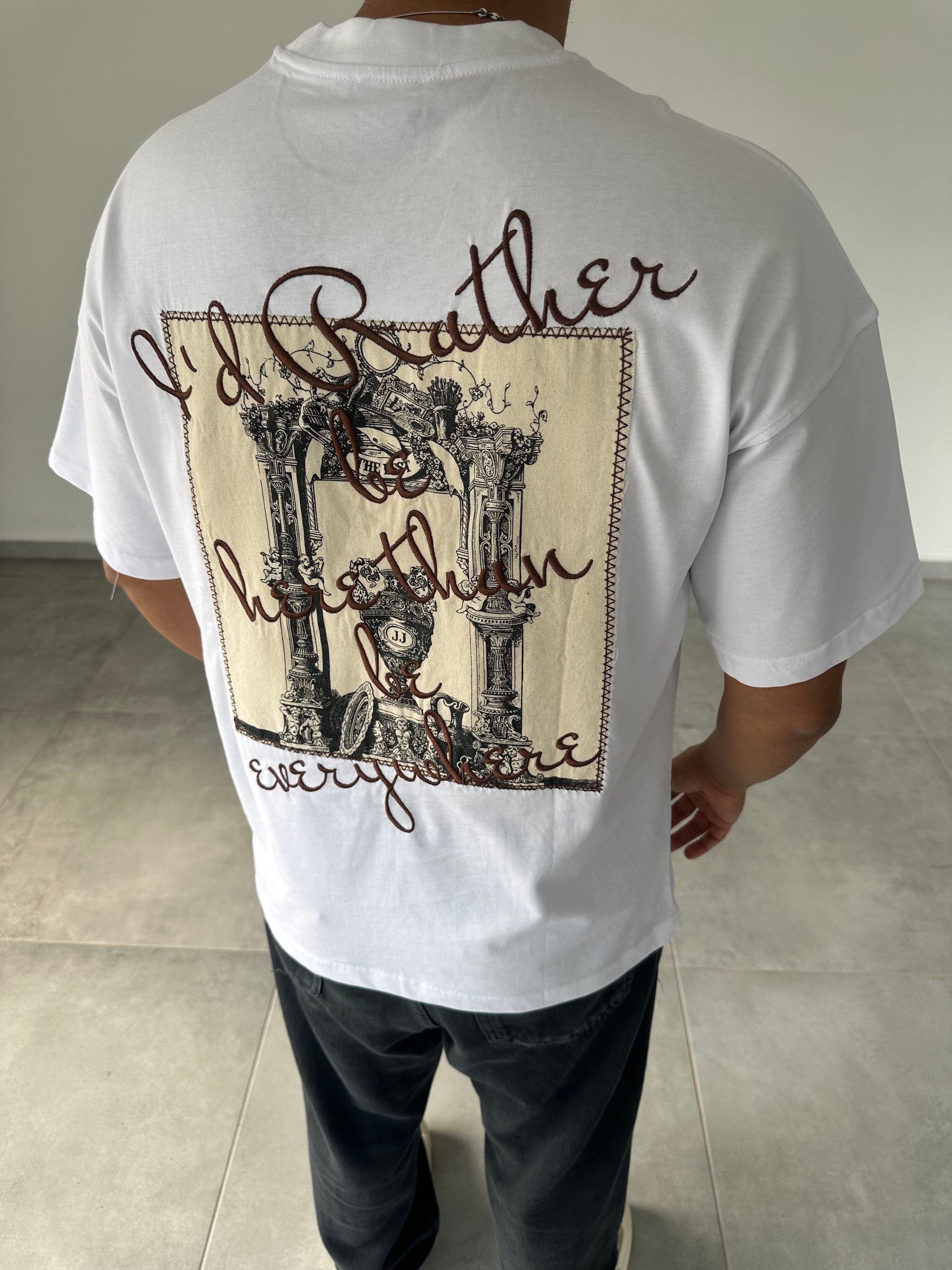 Beyaz Renk Rather Be Here Nakış Ve Pantch Detaylı Oversize T-Shirt