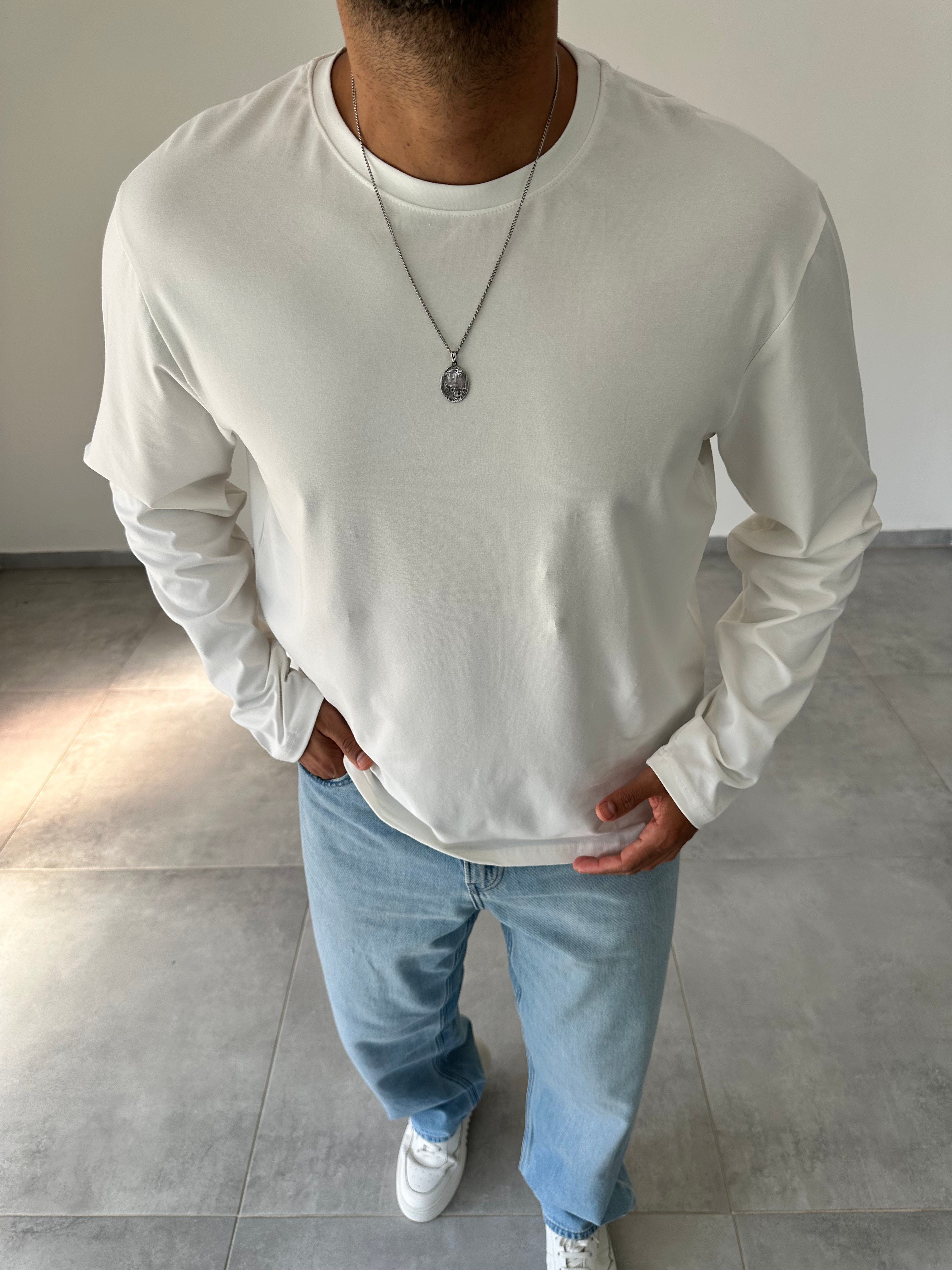 Beyaz Renk Rahat Kesim Yüksek Kalite Basic Sweatshirt