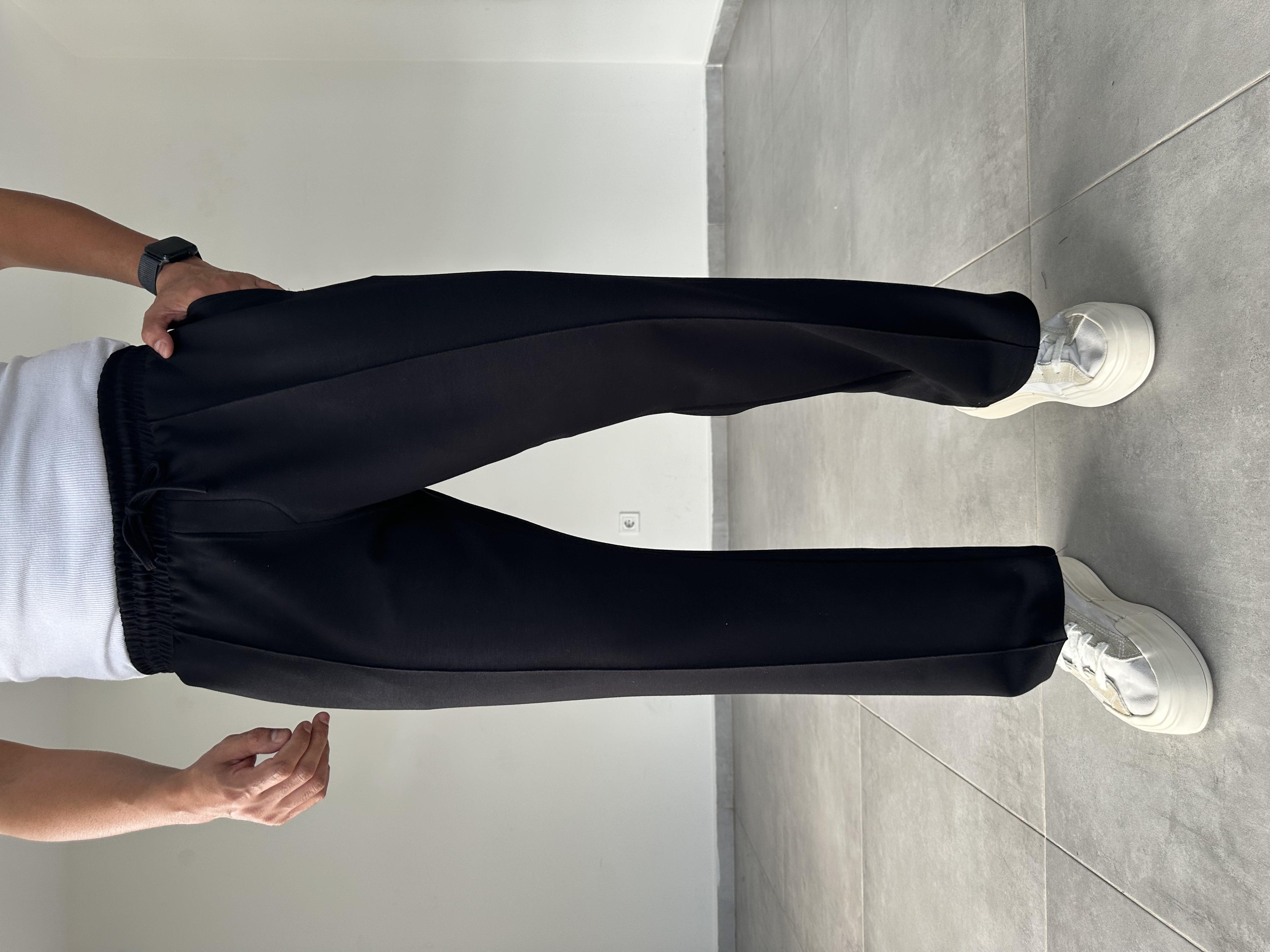 Siyah Renk Modal Kumaş Ön Kısmı Çımalı Basic Baggy Pantolon