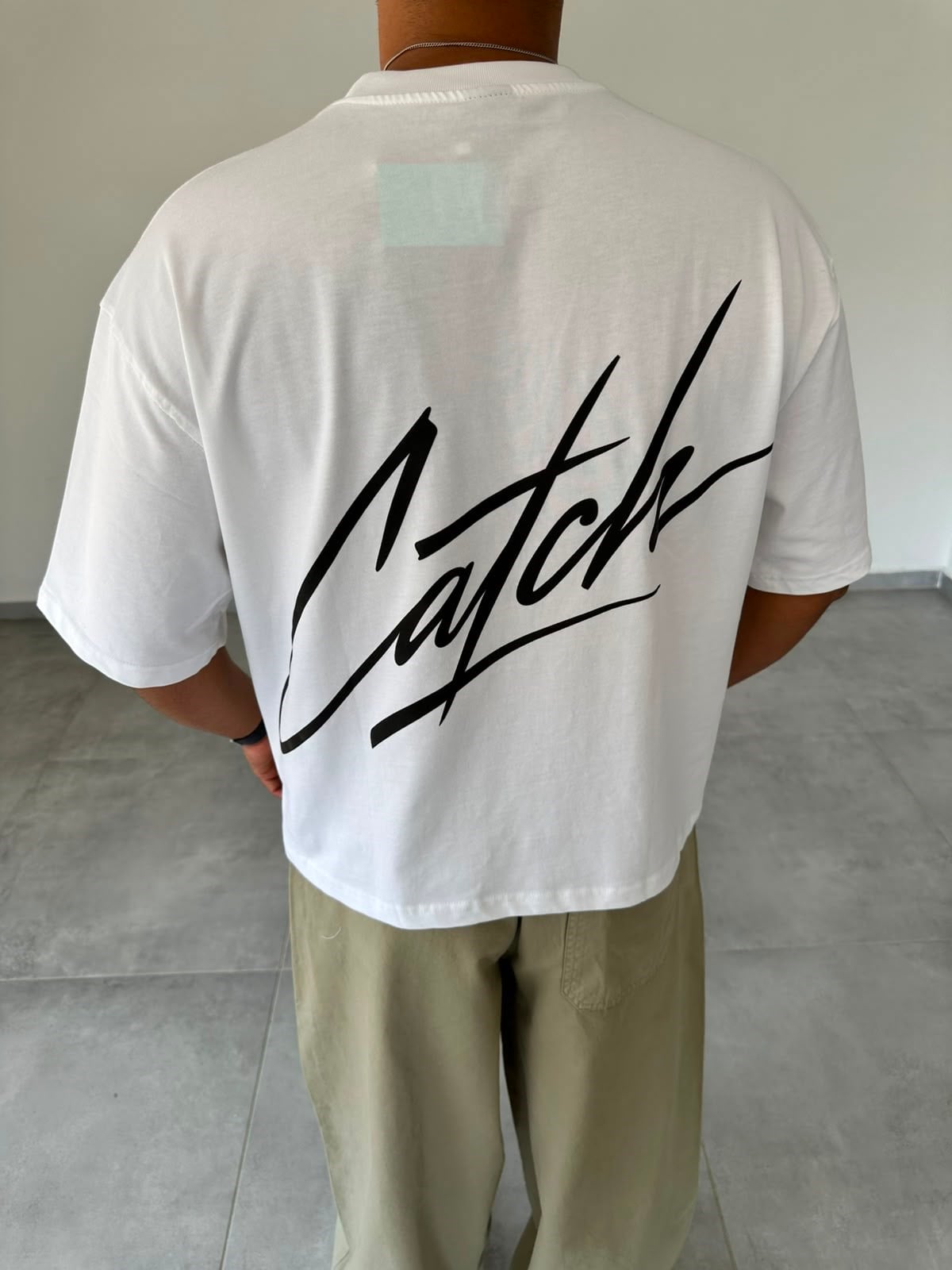 Beyaz Renk Catch Baskılı Crop Fit Oversize T-Shirt