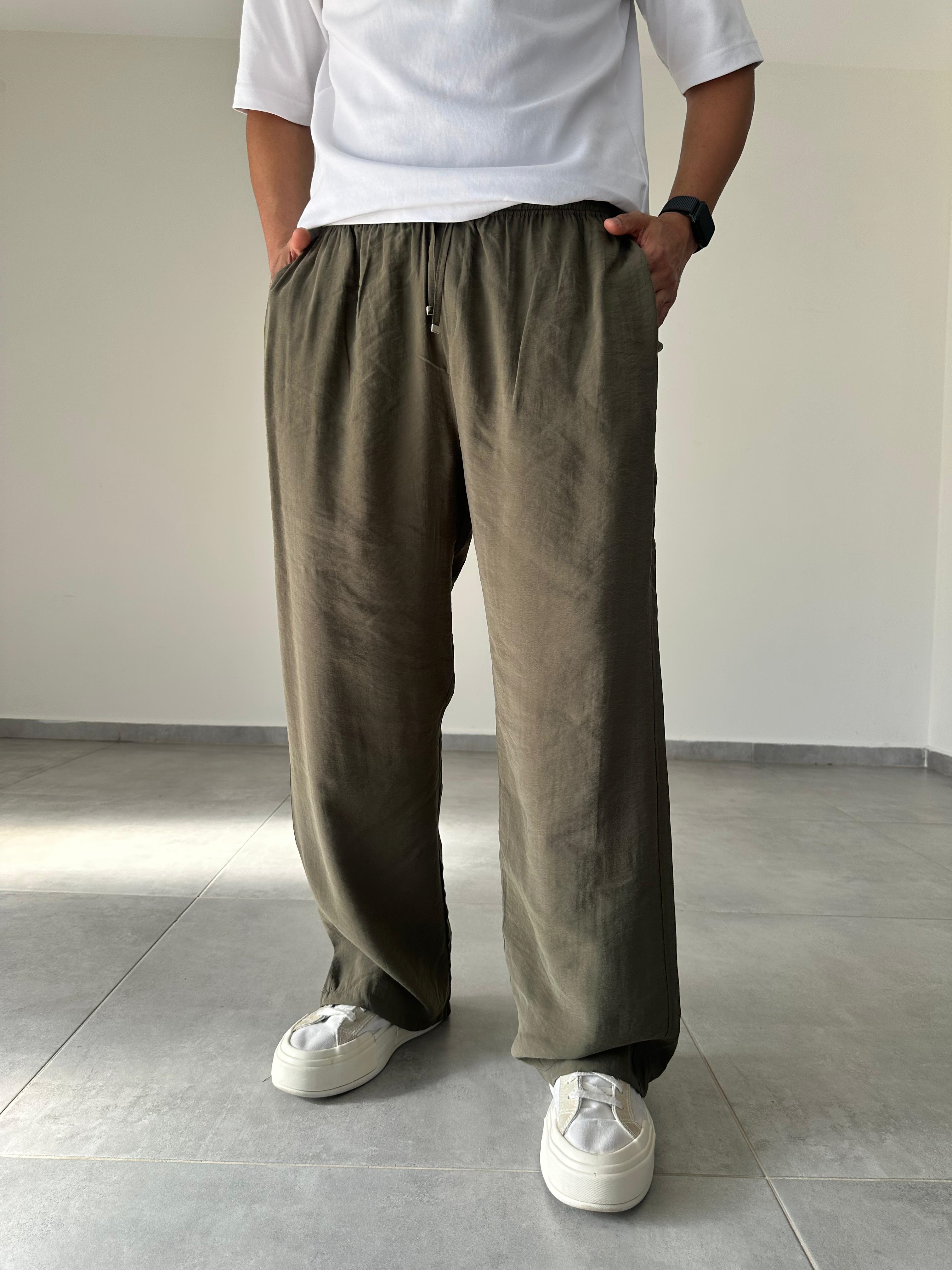 Tensel Kumaş Haki Yeşil Renk Rahat Kesim İnce Baggy Pantolon