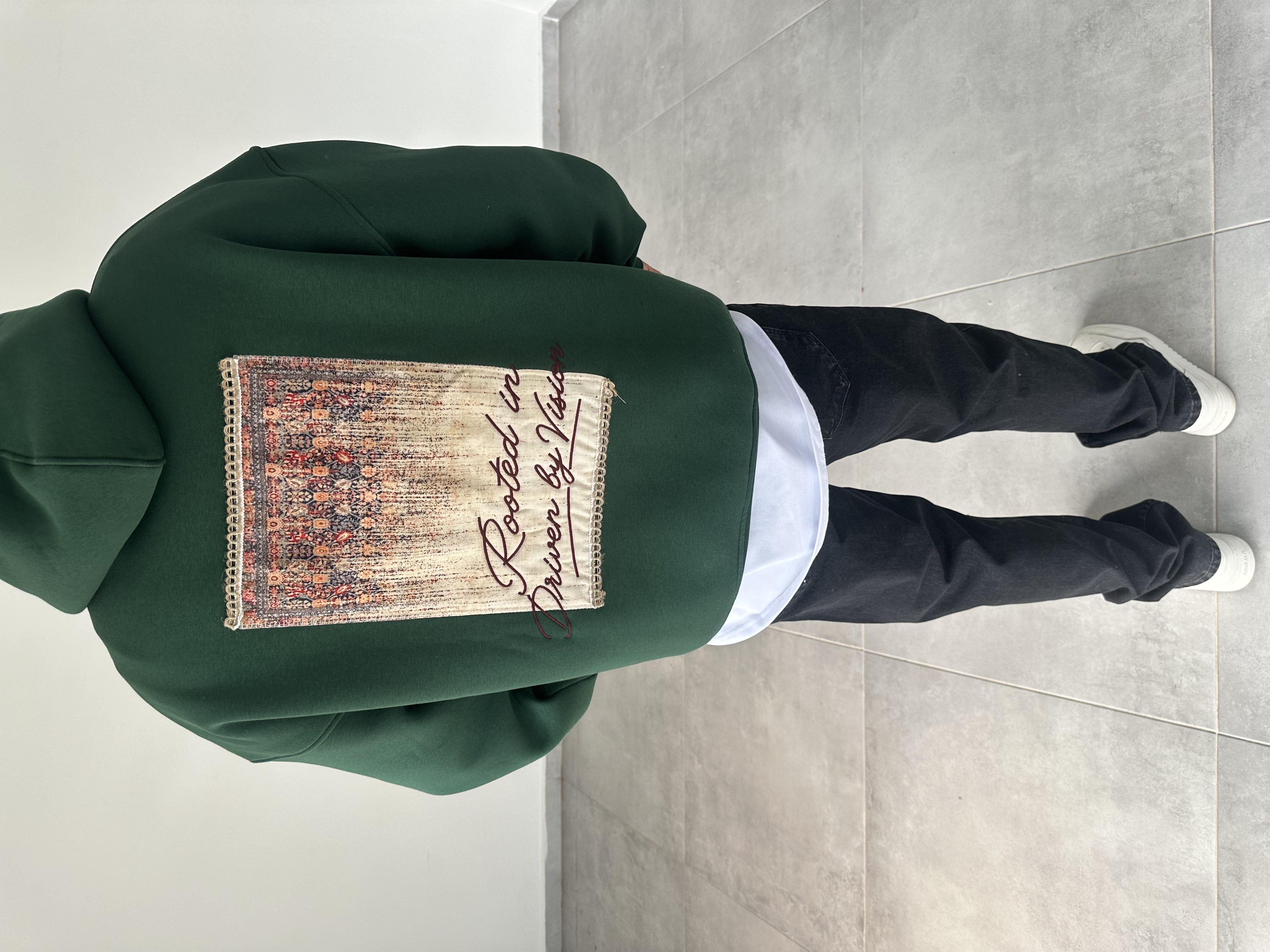 Pantch Ve Baskı Detaylı Yeşil Renk Premium Kapüşonlu Sweatshirt