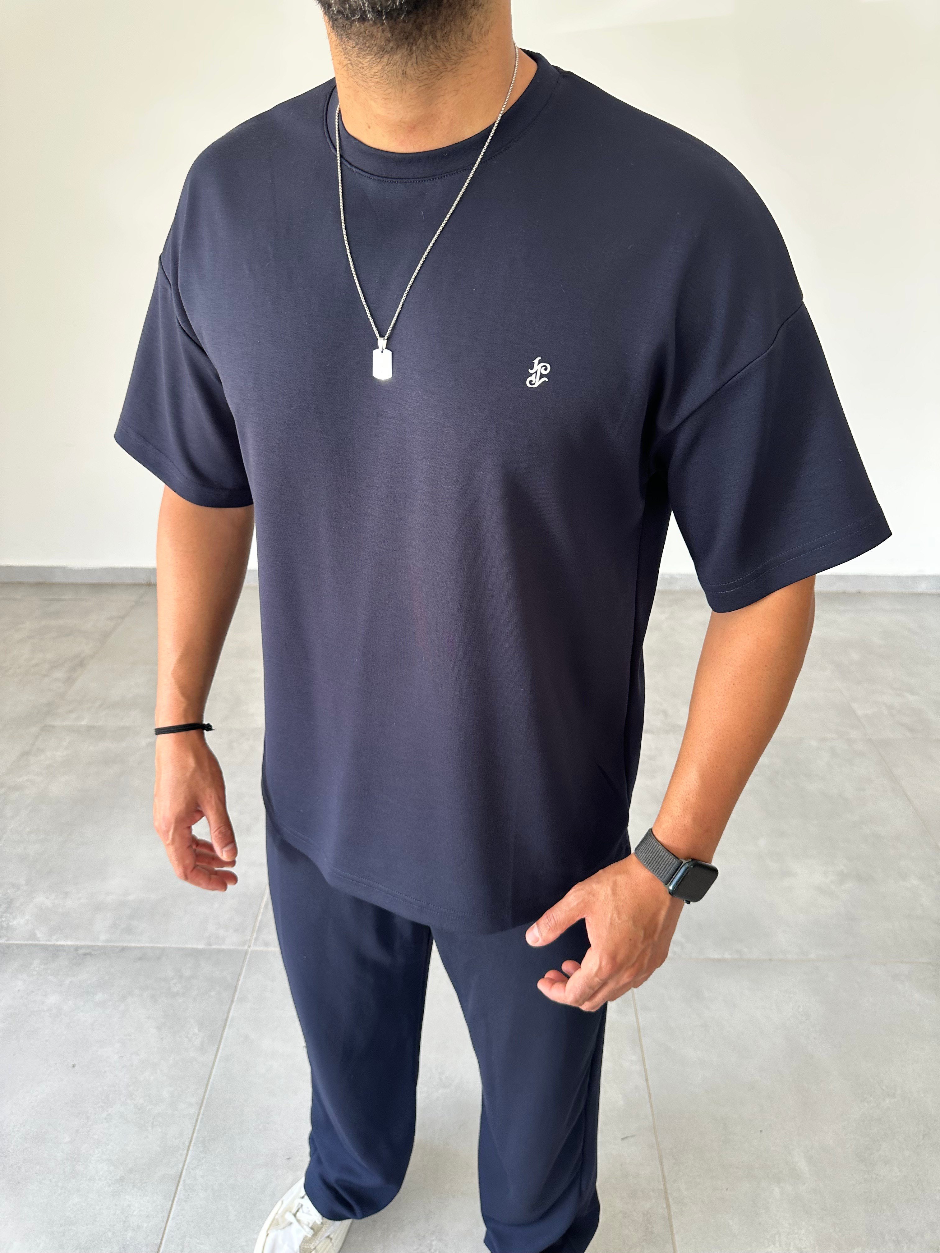 Lacivert Renk Modal Kumaş Rahat Kesim T-Shirt