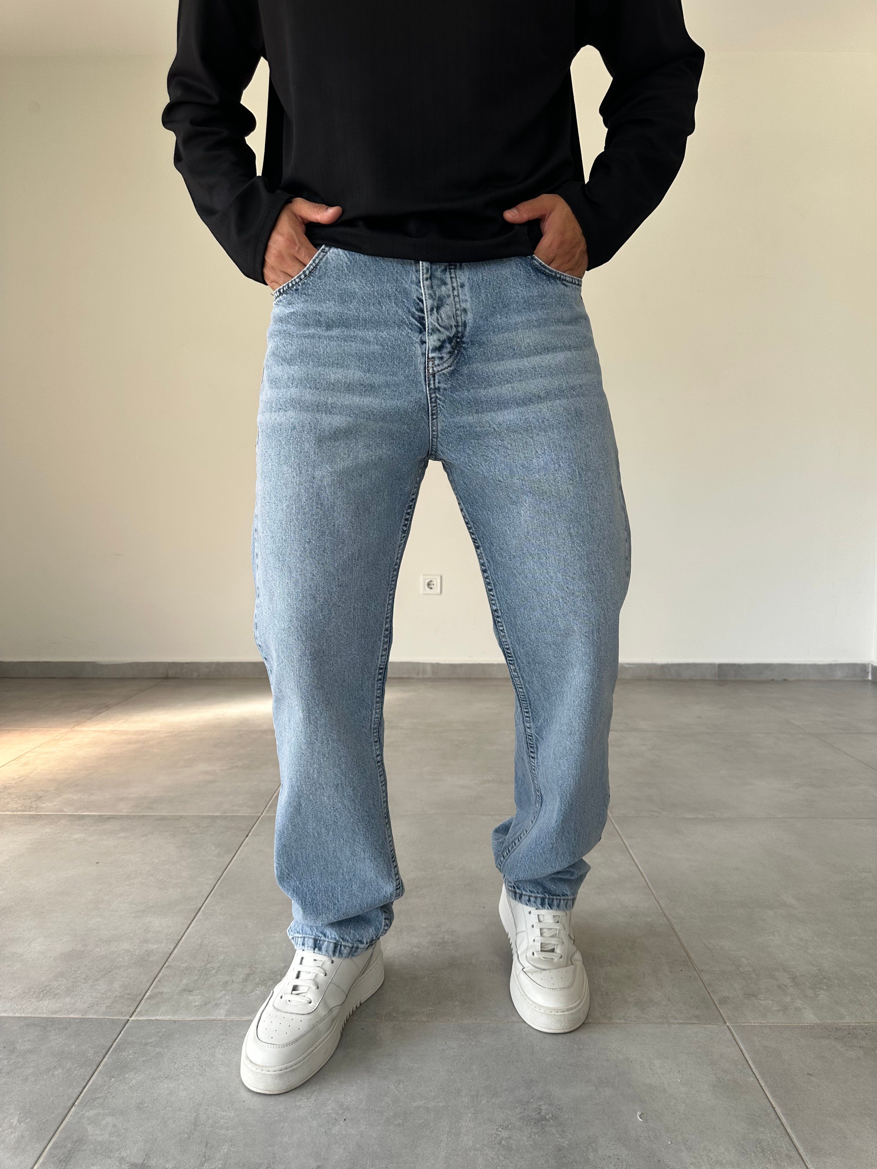 Yıkama Ve Eskitme Detaylı Baggy Kesim Kot Pantolon
