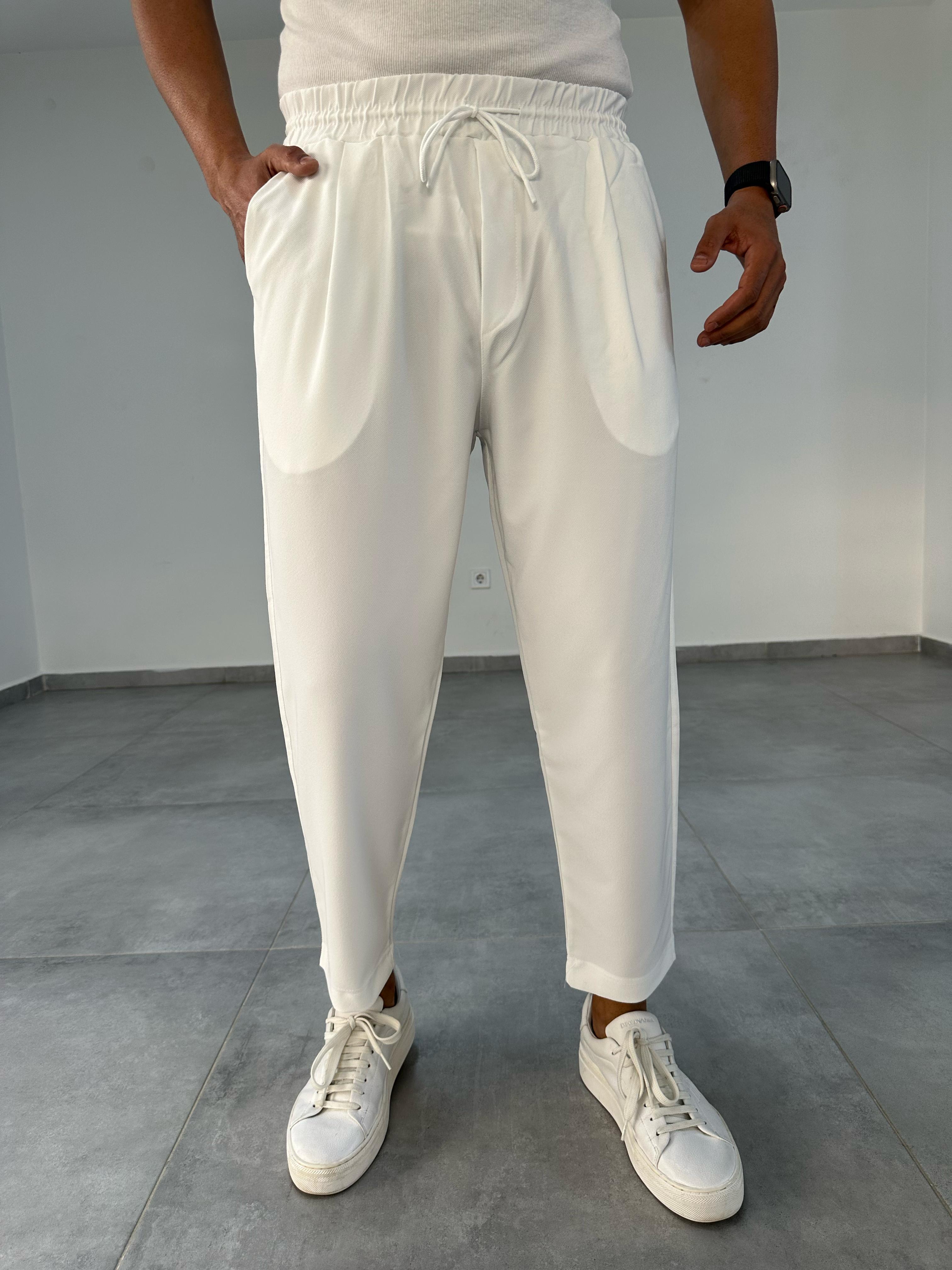 Beyaz İtalyan Kesim Jogger Pantolon