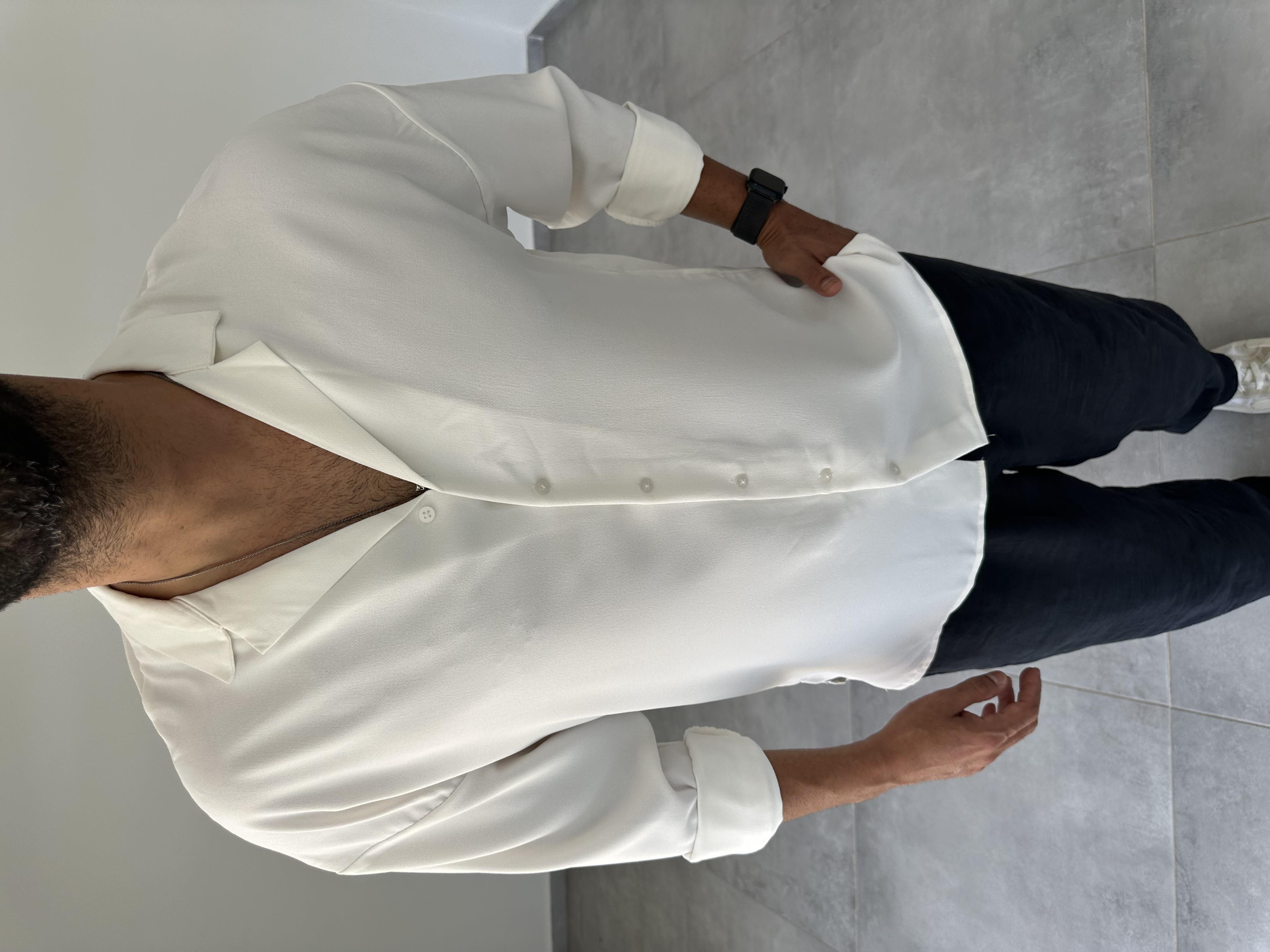 Beyaz Oversize Kesim Ayrobin Kumaş Gömlek