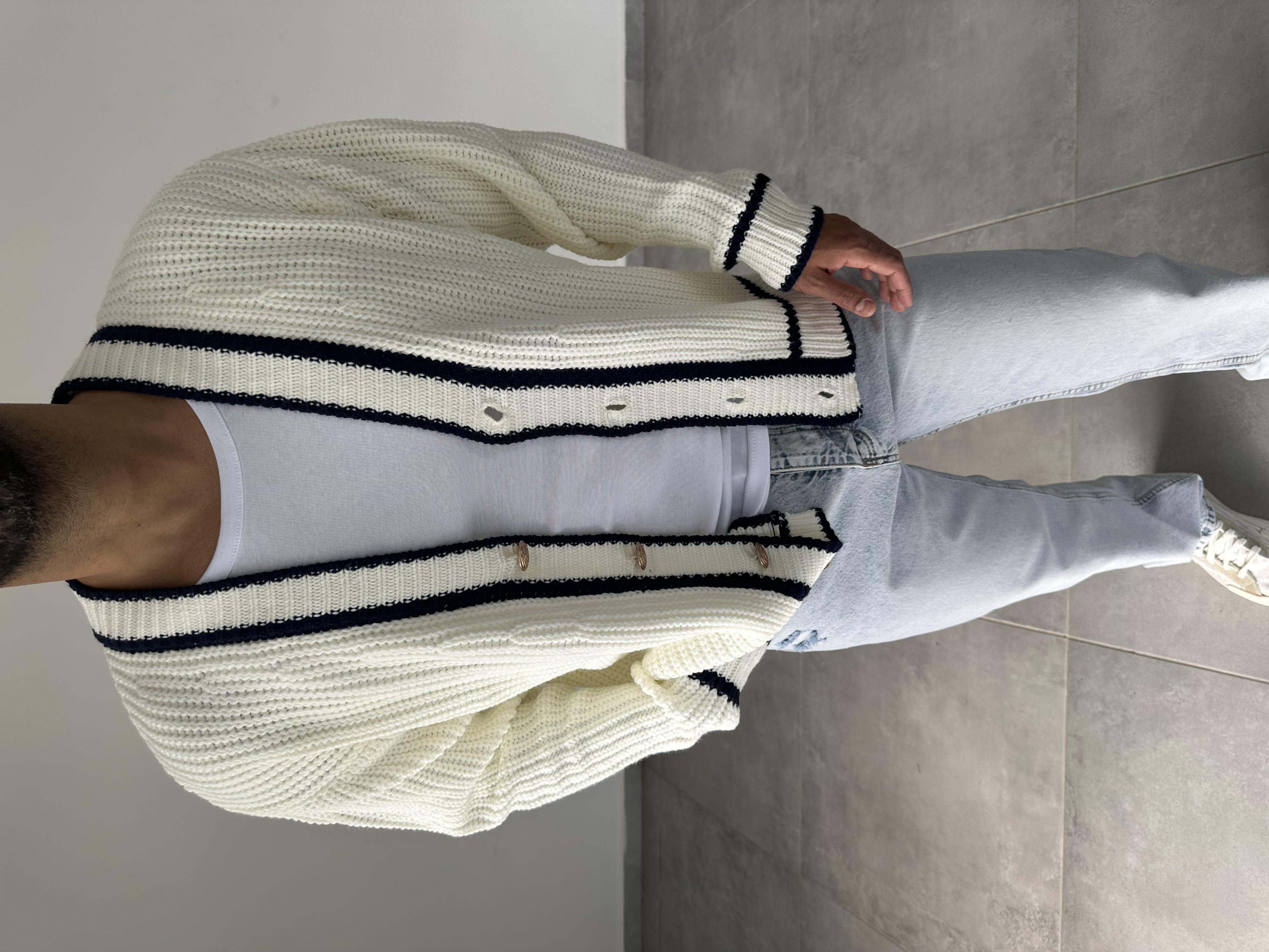 Ekru Renk Oversize Kesim Vintage Tasarım Hırka
