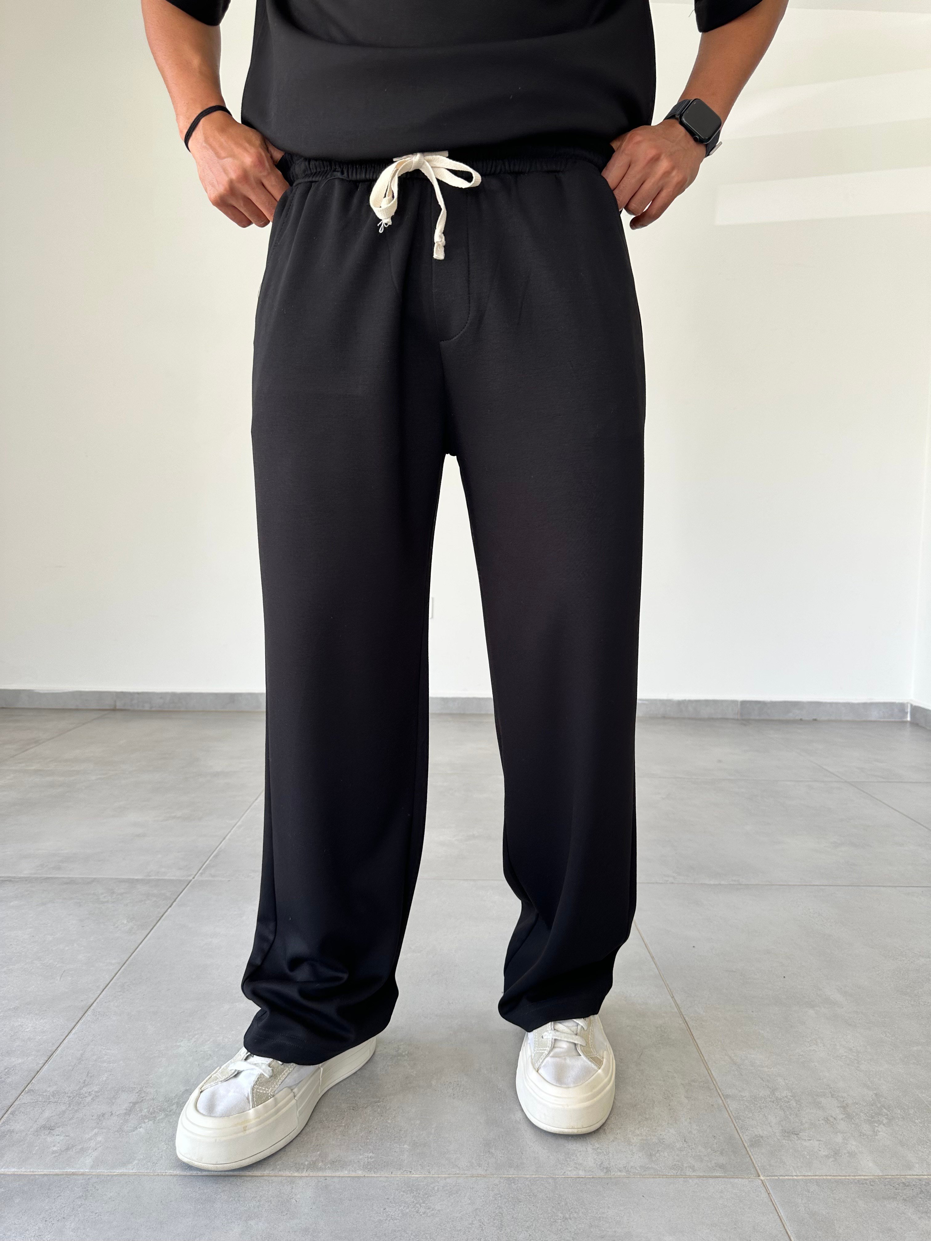 Siyah Renk Modal Kumaş Rahat Kesim Baggy Pantolon