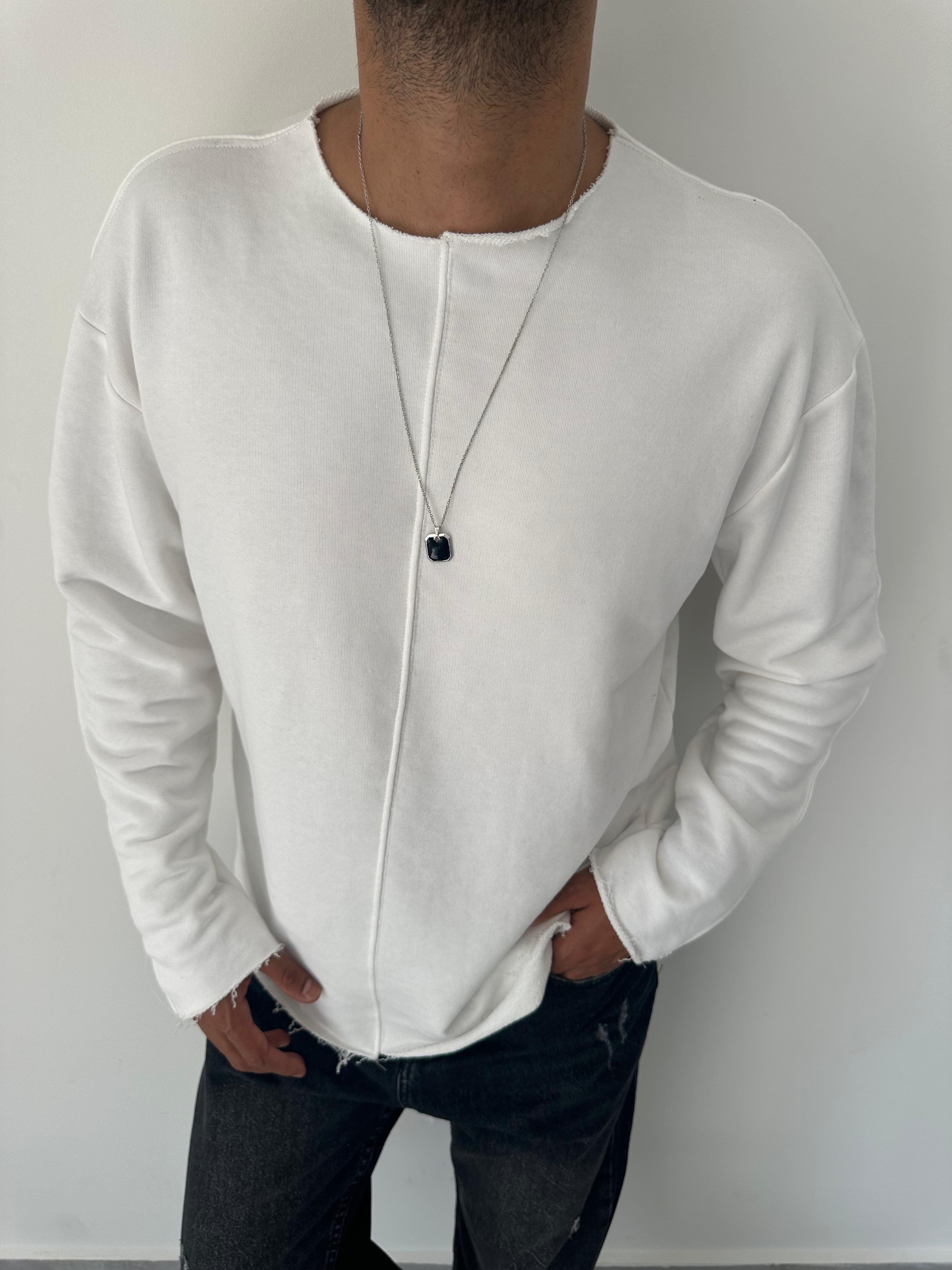Ekru Renk Kesik Yaka Ve Dikiş Detaylı Oversize Kesim Sweatshirt