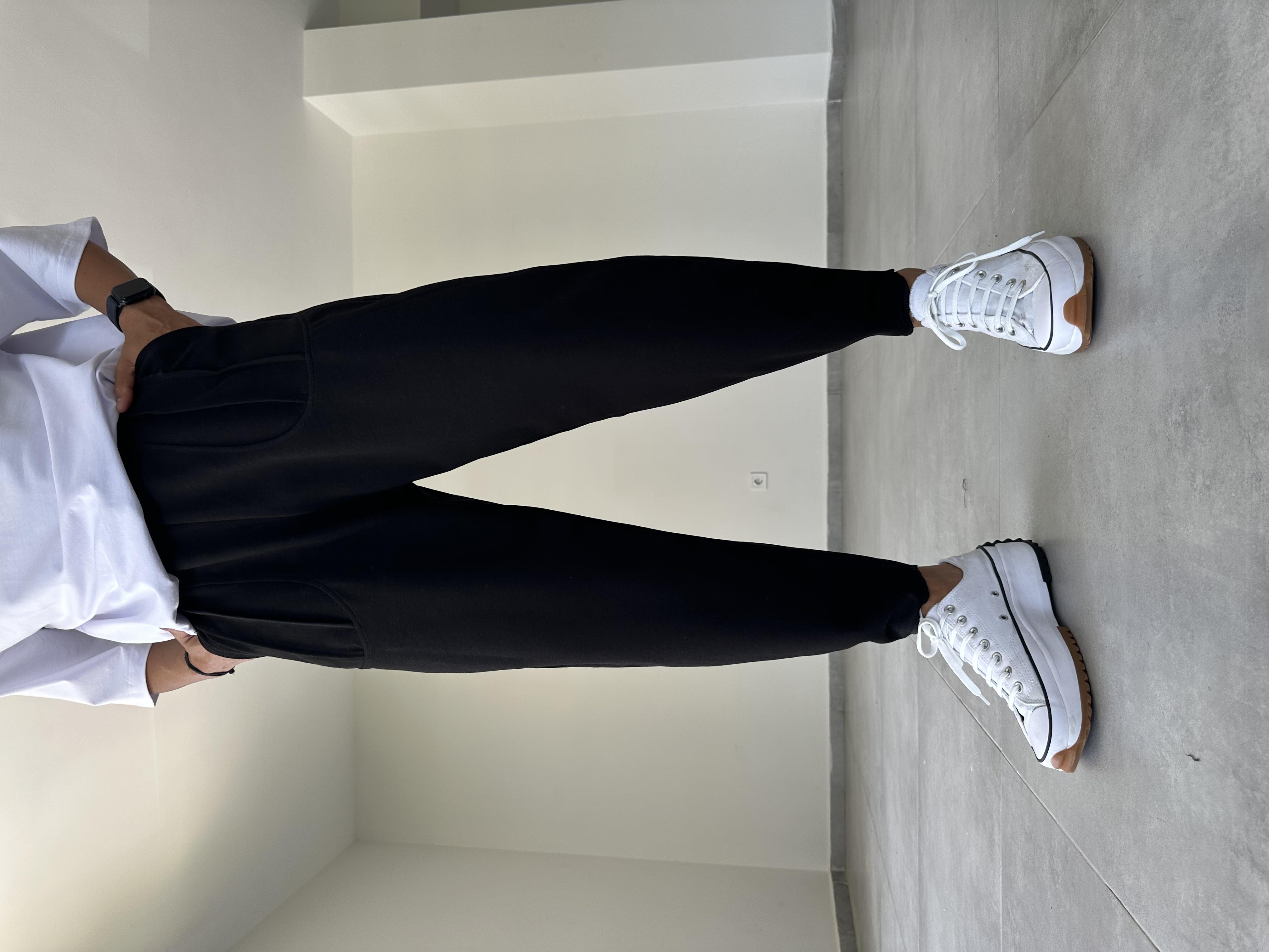 Siyah Pile Cepli Yarım Şalvar Eşofman