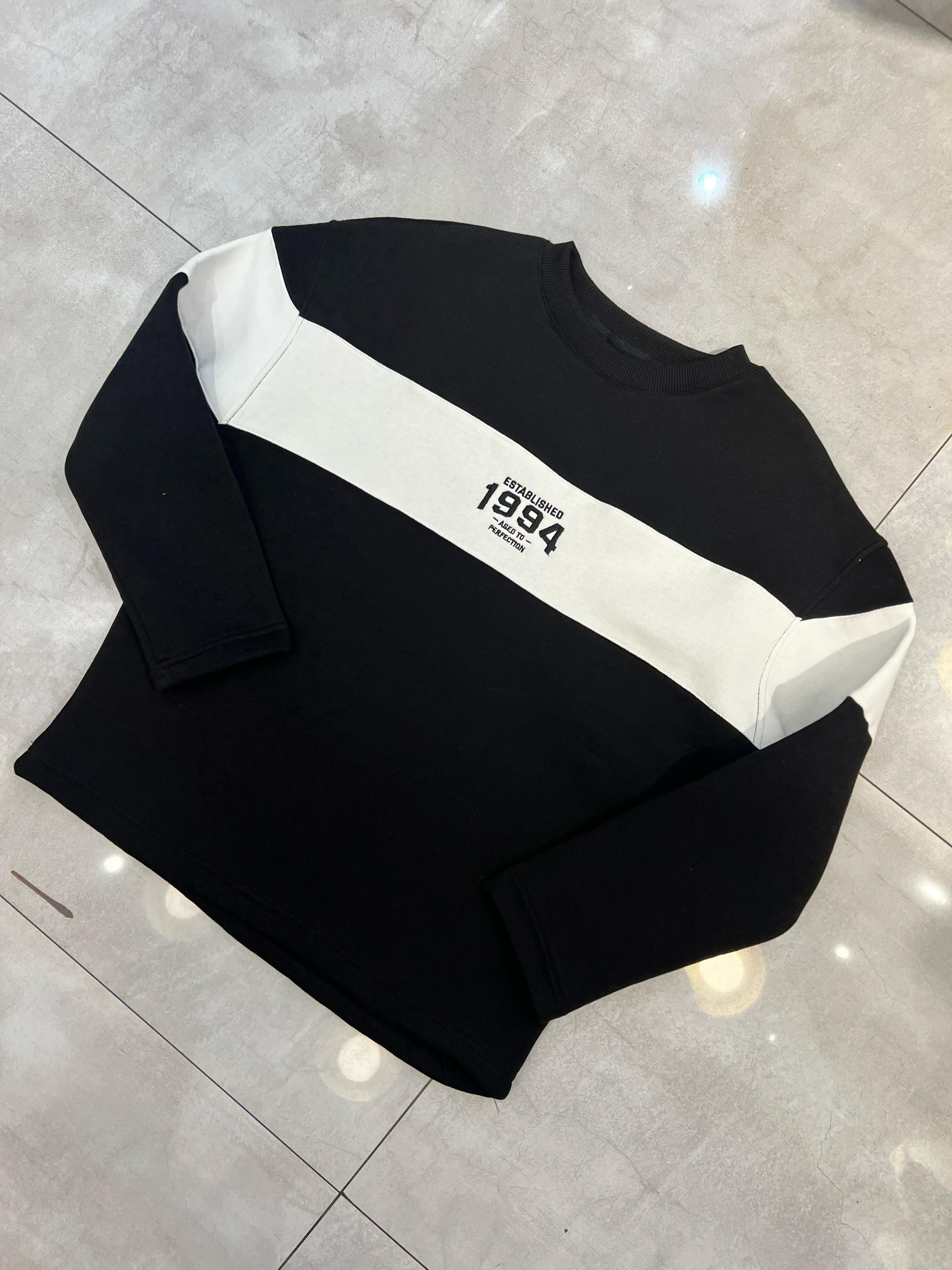 Siyah Renk 1994 Nakışlı Parçalı Sweatshirt