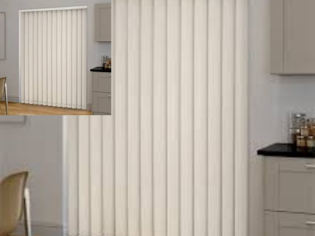 Krem Blackout Dikey Perde  Döndürülebilen Tam Açık Ya Da Tam Kapalı   Kumaş Dikey