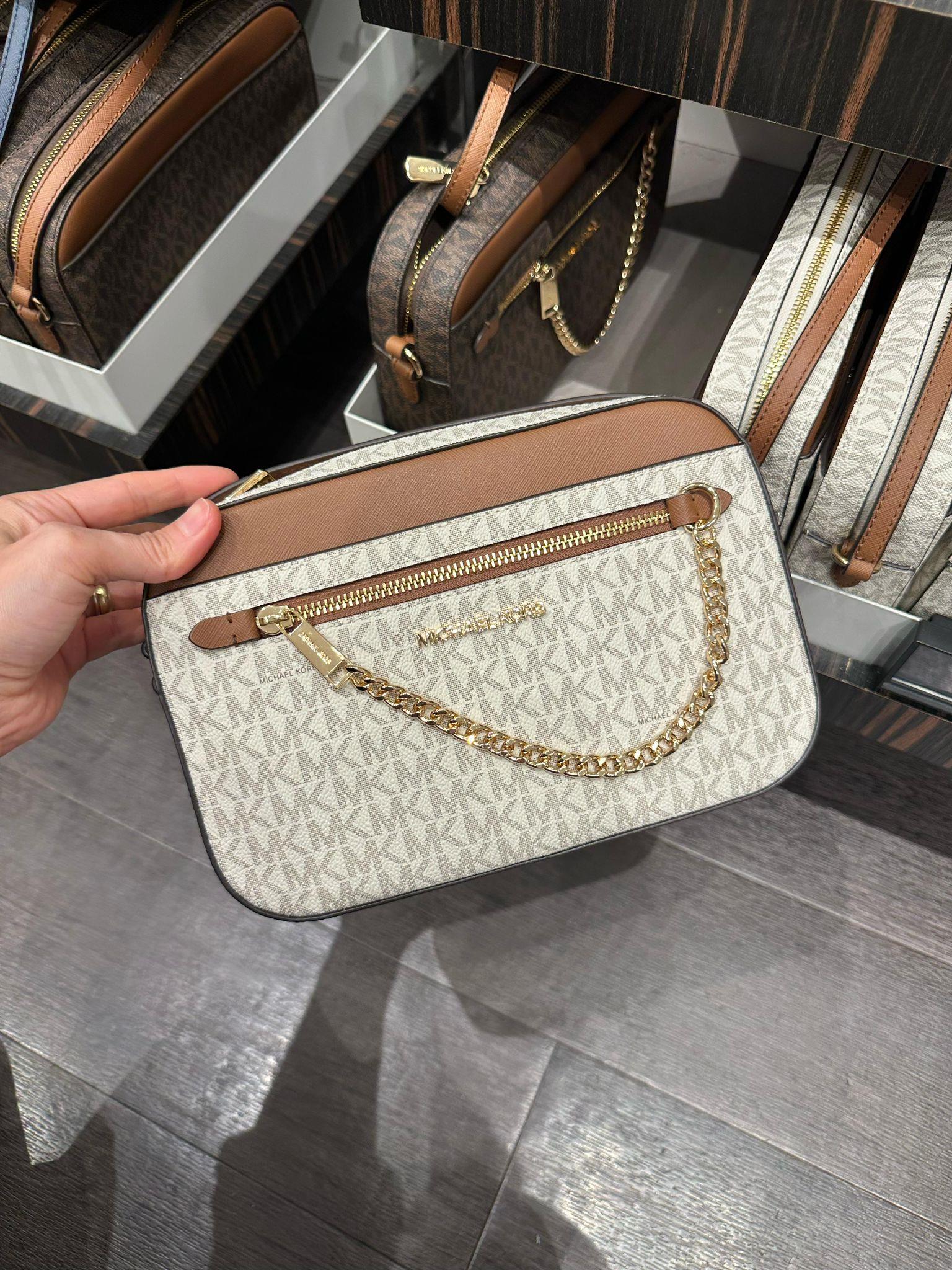 Michael Kors Önü Zincirli Jetset Çanta