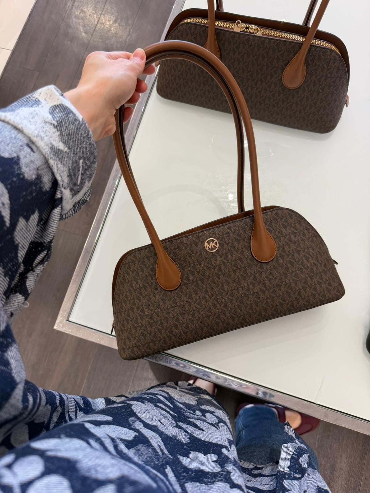 Michael Kors Petra Medium Çanta