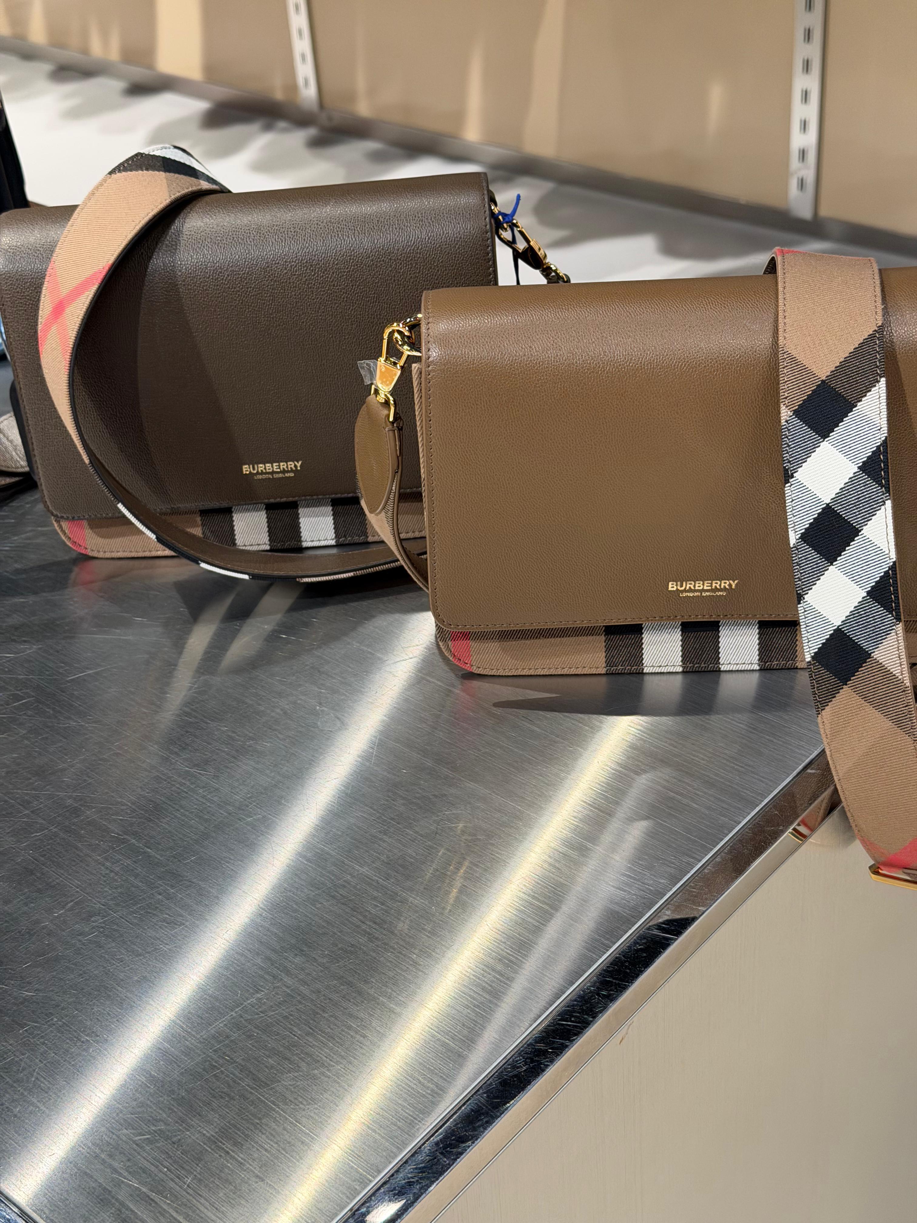 Burberry Medium Çanta
