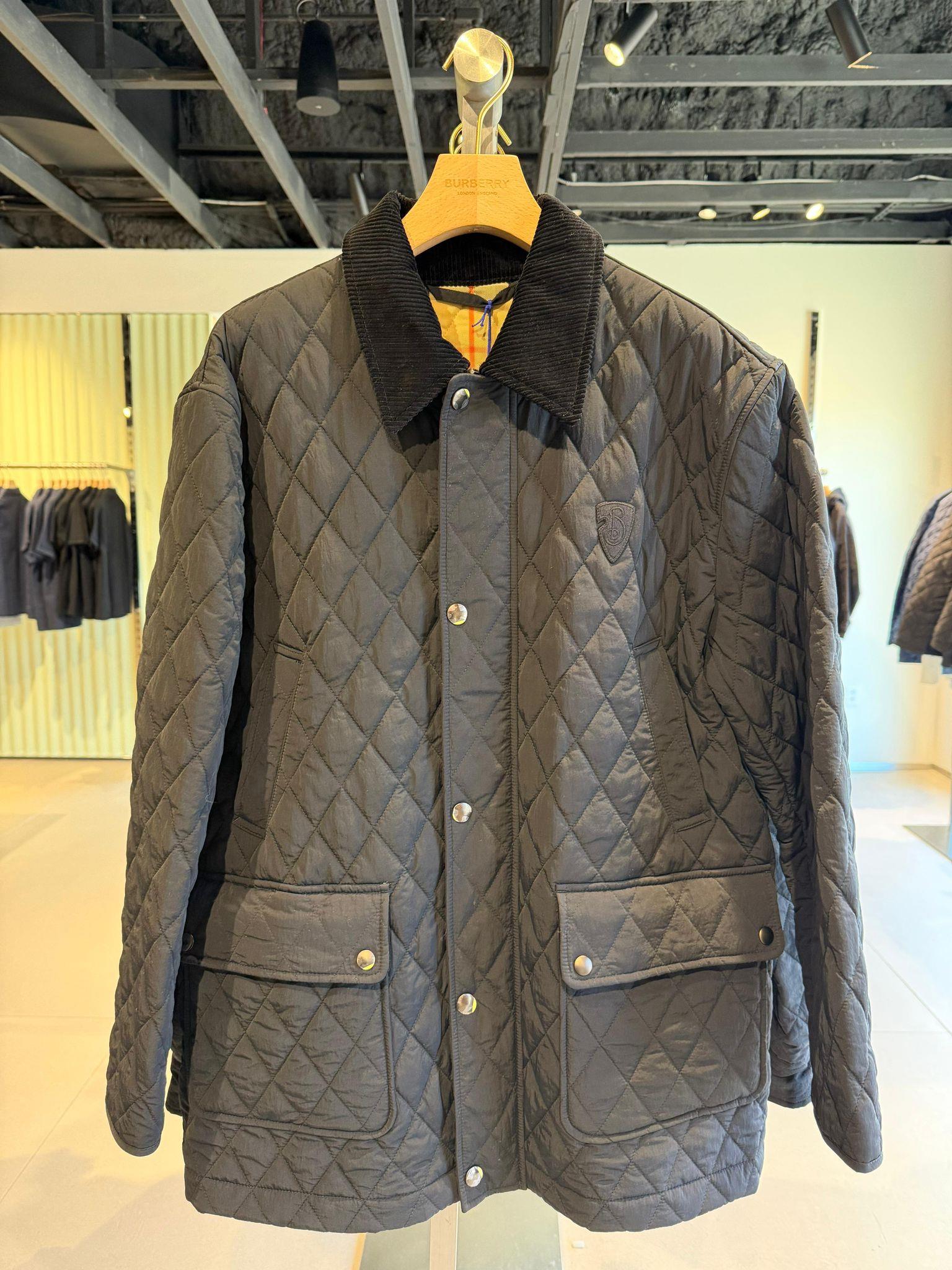 Burberry Erkek Mont