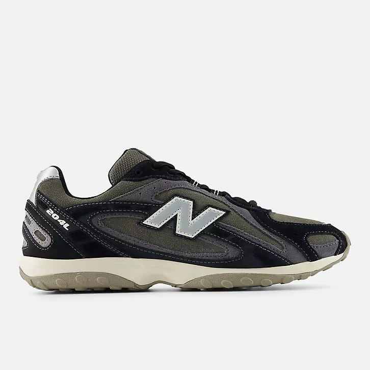 New Balance 204L Black With Magnet Sneakers