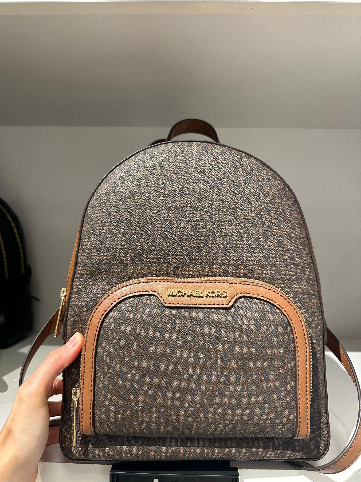 Michael Kors Orta Boy Sırt Çantası 