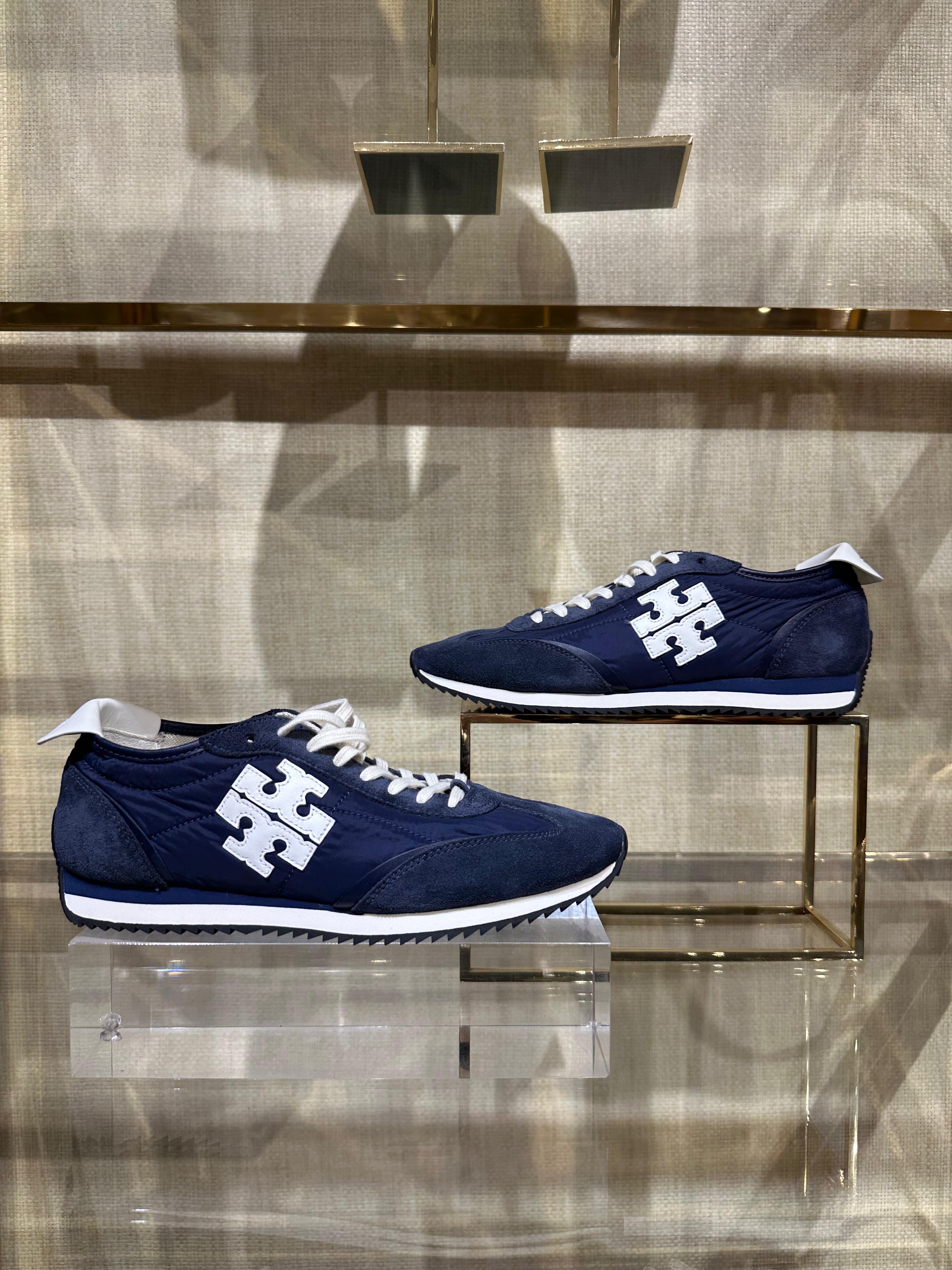 Tory Burch Sneakers