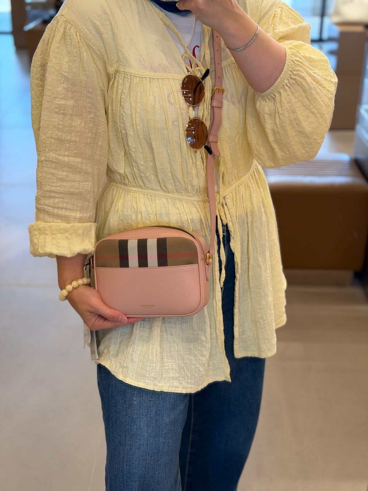 Burberry Small Camera Bag Çanta