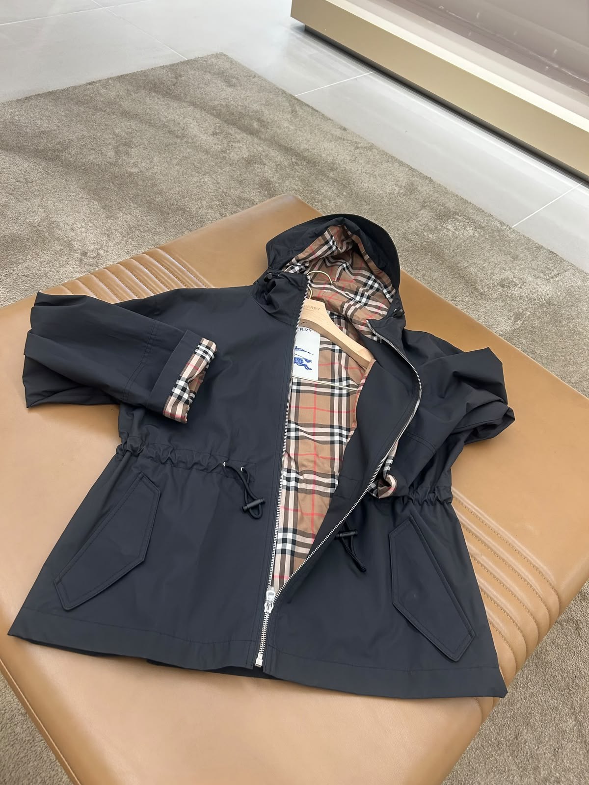 Burberry Yağmurluk