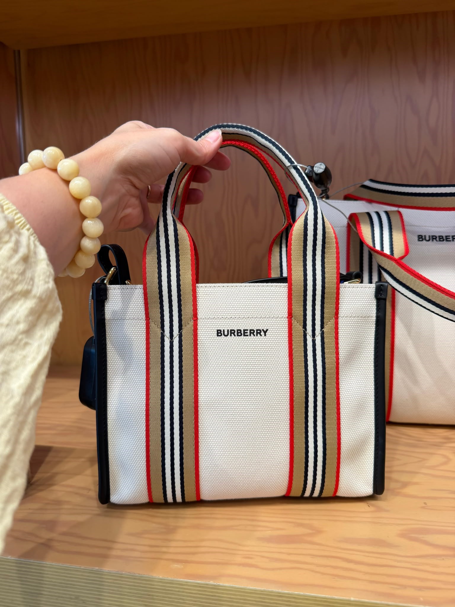Burberry Small Canvas Çanta