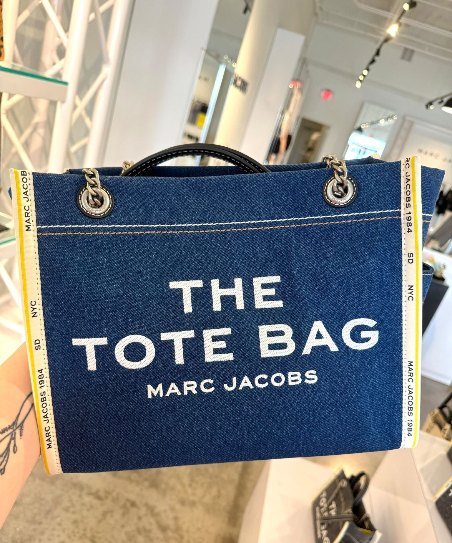  Marc Jacobs Büyük Tote Çanta